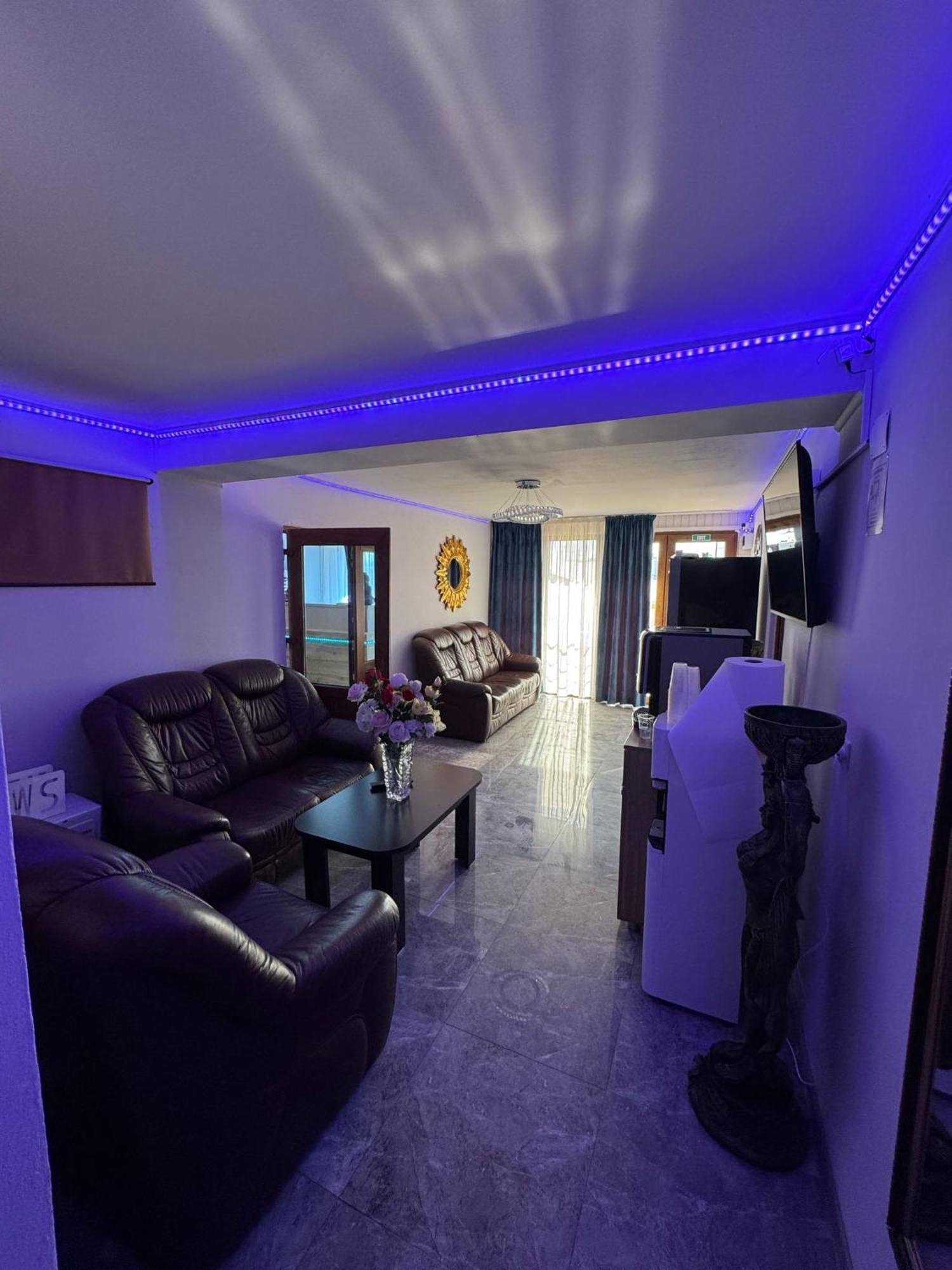 Hotel Imperium Caracal Exterior photo