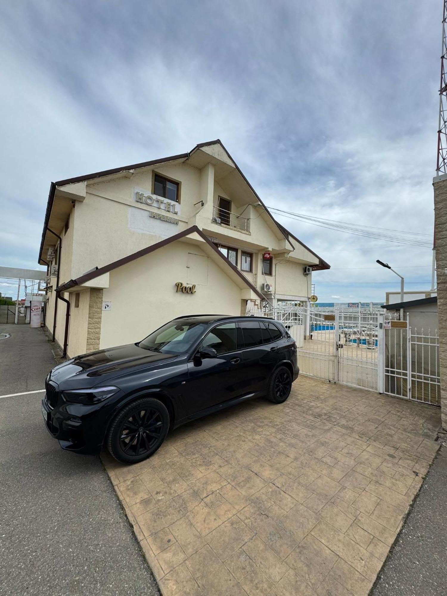 Hotel Imperium Caracal Exterior photo